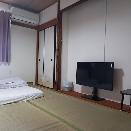 Lucky House Guest House Osaca Exterior foto
